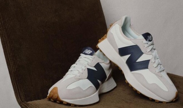 New Balance 327鞋款再度发布全新热力配色