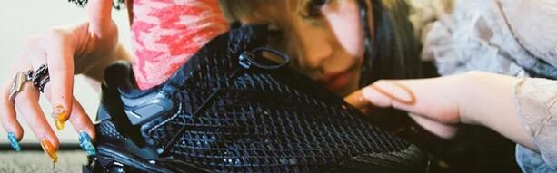 ASICS X VIVIENNE WESTWOOD ｜ 极简下的原始之美