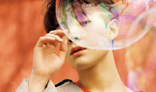 时尚芭莎电子刊｜CITY BOY尤长靖：每一个城市，心动的节拍