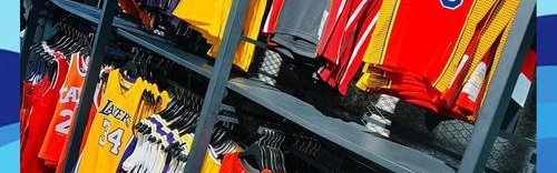 衣橱里的旧球衣 也能穿出新时髦