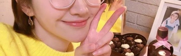 景甜的水润“恋爱底妆”好看到飞起来，情人节约会就靠TA了！