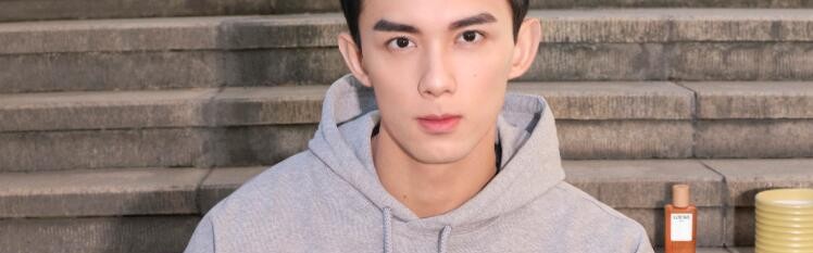 演员吴磊担任LOEWE罗意威香氛品牌大使