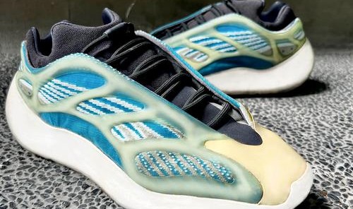 FOSSOFFICIAL  YEEZY 新配色 定义夏街头型格穿搭法则