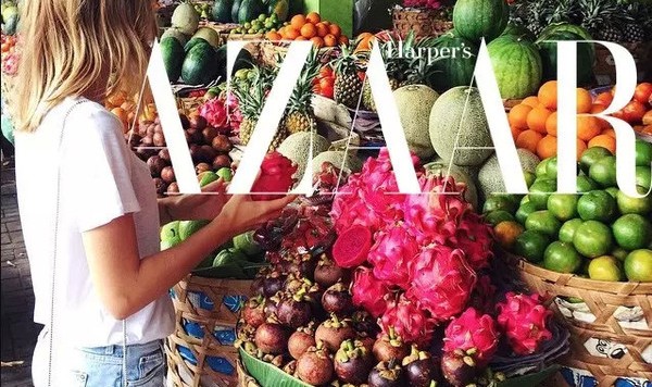 别再抱怨没衣服穿了，人人都有的白T恤，还有20种穿法你没试过！