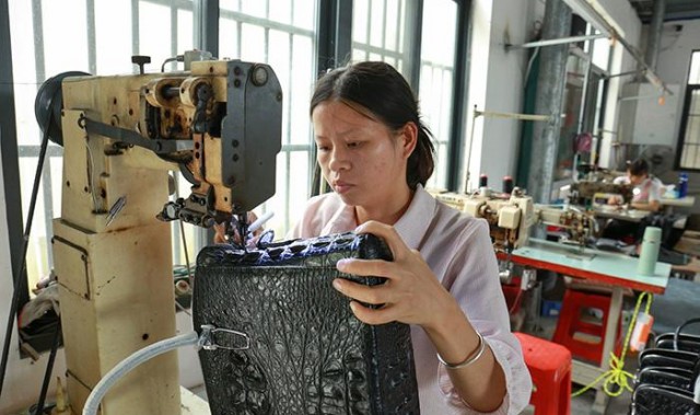 箱包厂怎么开,如何在箱包行业发展？