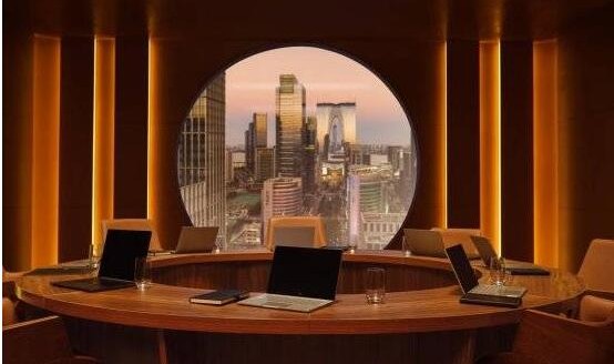 COACH全新广告大片发布，传递品牌新定位，演绎真我新奢