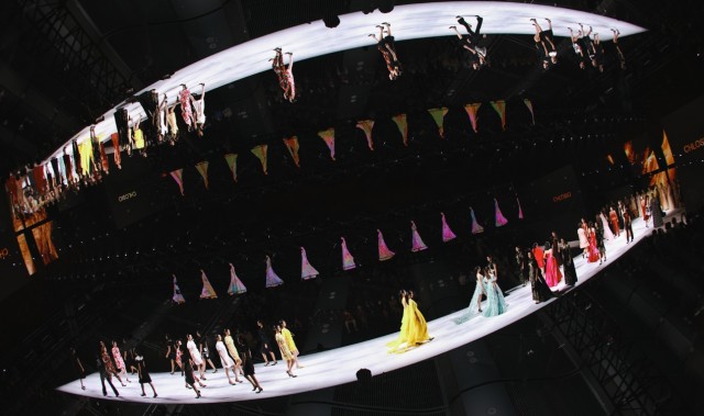 CHLOSIO克劳西亮相THERUNWAY时装周首秀