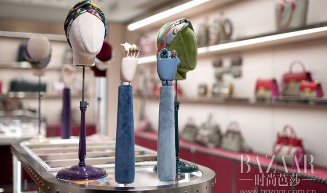 线上购物是so easy，但有实感的买买买才是女生的专属嘉年华！