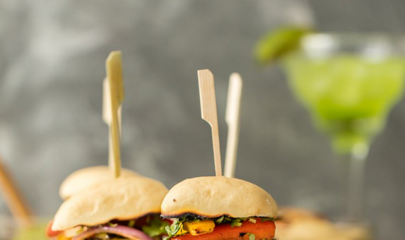 春节和朋友聚会，不如在家做这3道美味简餐