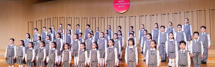 雪峰山下的合唱团，最美的风景是孩子