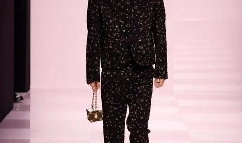 ​时尚芭莎90秒｜2021年秋冬男装周亮点回顾