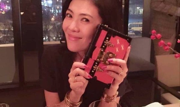 你愿意为了什么都装不下的小箱子花多少钱？