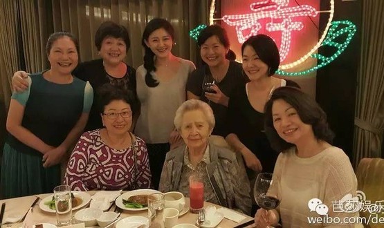 为怀孕胖到160斤，大s为宝宝变身女超人！