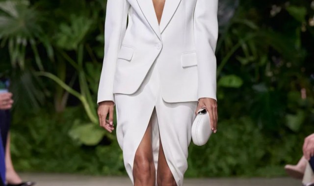 Michael Kors打造的这片都市胜境 随时等你出发