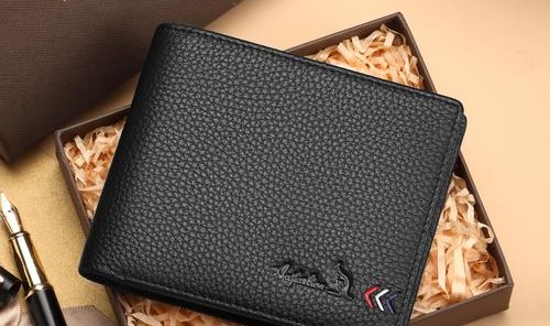 2016流行什么男包,什么牌子的钱包比较好？