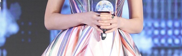 陈妍希 穿水彩印花裙玩成亲，陈晓竟然不知道！