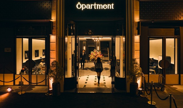 “娇”享圣诞庆典 探秘耀目绮境 法国娇兰 x Begüvm Khan倾情联袂 匠心挚献圣诞臻品