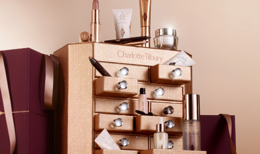 Charlotte Tilbury梦幻圣诞美妆秘籍 每件礼物中都蕴藏着幸福！