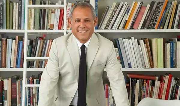 无色彩，不设计