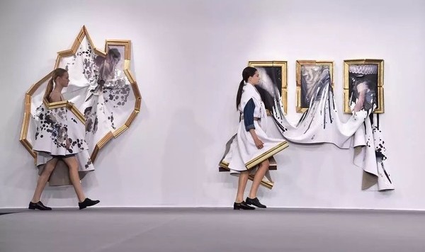 25年后，“时装艺术家”Viktor & Rolf依旧在坚守什么？