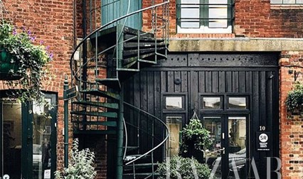 19世纪的老式马厩，文艺十足