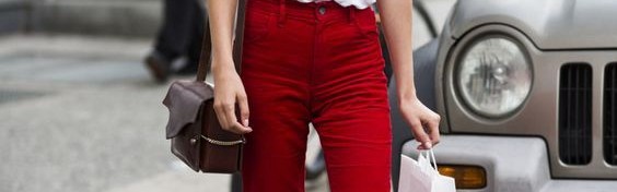 一件红色单品，就能带你进入活力的时髦夏日！