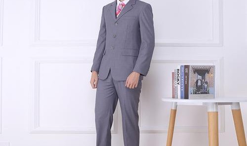 中国箱包人才网,中国白领一个月才五六千