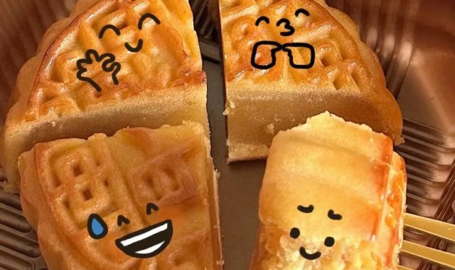 你看这月亮又亮又圆，像这“月饼包”，太可了！【当红新手袋】