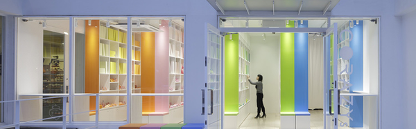 CORAZYs品牌店：贩售“小确幸”的色彩图书馆