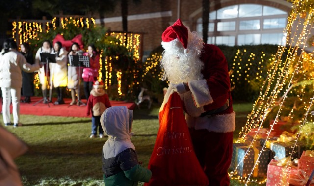 绿宝园的节日魔法与欢歌时光｜圣诞亮灯仪式