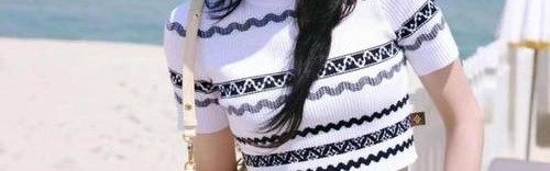 金晨胆子很大啊！一身芭比粉还不吃藕？