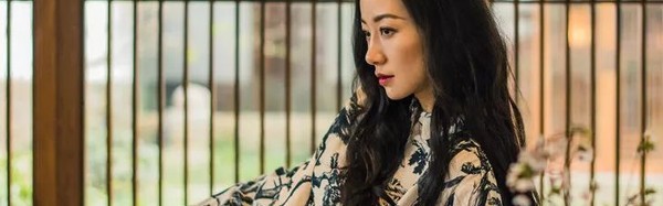 跟着韩雪游遍烟雨西湖才明白何谓“美景配佳人”