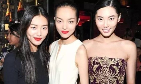 内双“吃”眼线？别急，我一秒给你变出来！