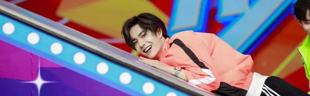 被爱豆回复微博、举手机一起合照，你有过追星的高光时刻吗？【芭姐日常】