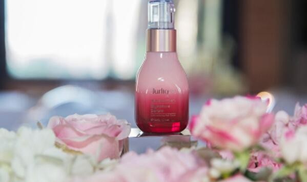 茱莉蔻全新升级草本青春系列  “鲜”女花房 抢“鲜”体验