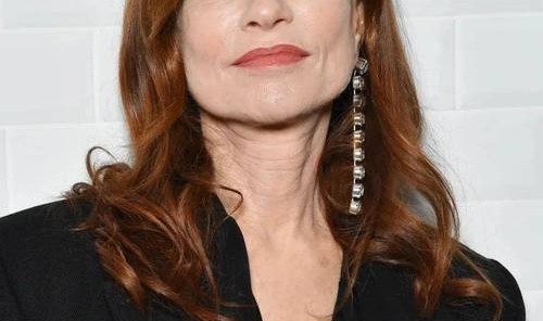 出道15年，为何她始终稳居顶流宝座？