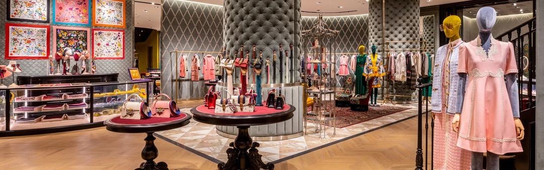 穿上VERSACE的杨幂真的A，Gaga要在银河护卫队3里演一只水獭？【每周时报】