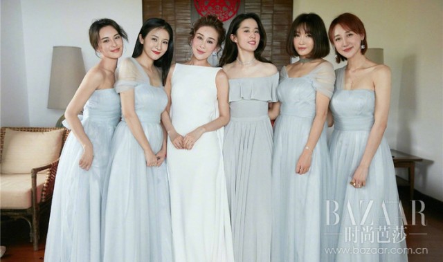 刘亦菲又跑去别人婚礼“抢镜”了？最美伴娘只服神仙姐姐！