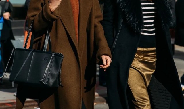 时尚圈打工人们在秋冬背什么包？