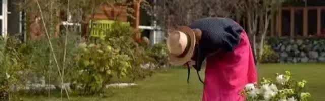 有花园有玻璃房 她在乡下的房子比城里还漂亮