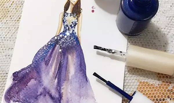 指甲油不涂在指甲上，偏要拿来画画