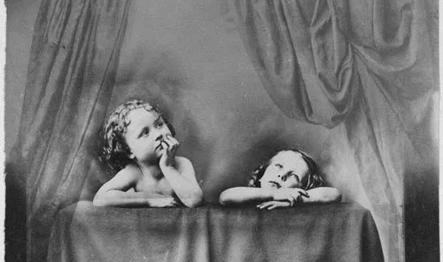 他是艺术摄影之父，一张自拍价值70万，创作了世界首张大型“PS”