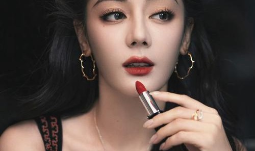 迪丽热巴 自先沉稳 而后绽放 ／ The Inner Power of Her