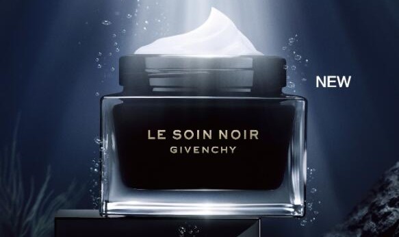 纪梵希全新黑能臻萃系列耀世登场 凝萃非凡能量 焕启年轻奇“肌”