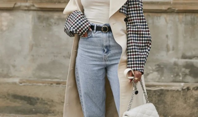 想把手伸进欧阳娜娜的毛绒包里！