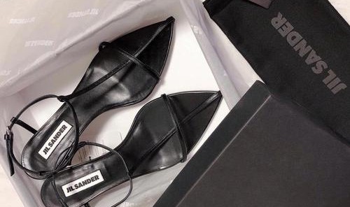 JIL SANDER发布2021早春LISKAMM凉鞋