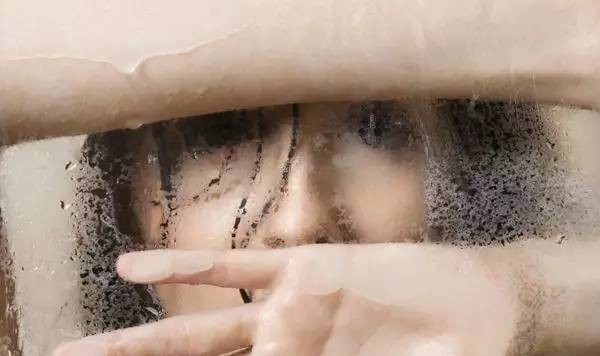 爱面子 ｜ 一瓶保湿喷雾能解决98%的肌肤问题？前提是你得用对！