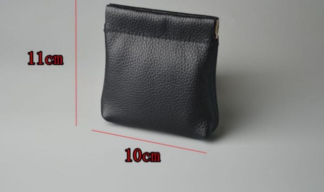 手袋箱包五金配件,包包小内袋里面有一块皮写着唯一编号