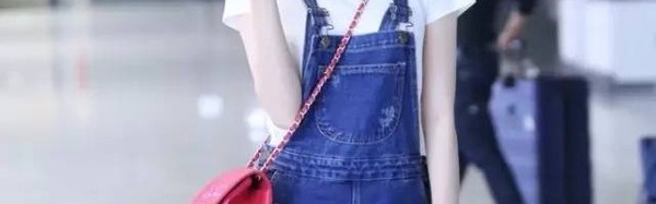 每日星范 ｜ 古力娜扎 时髦的人都有1件经典的白T恤！