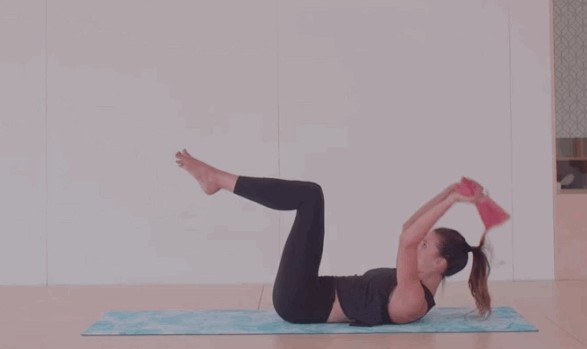 宅在家竟然也没变胖？看看杨幂和关晓彤就懂了！